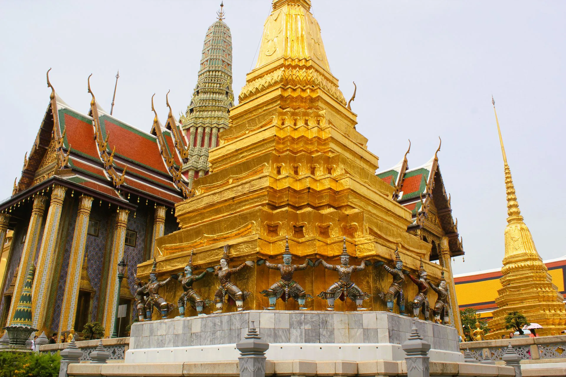 วัดพระศรีรัตนศาสดาราม
