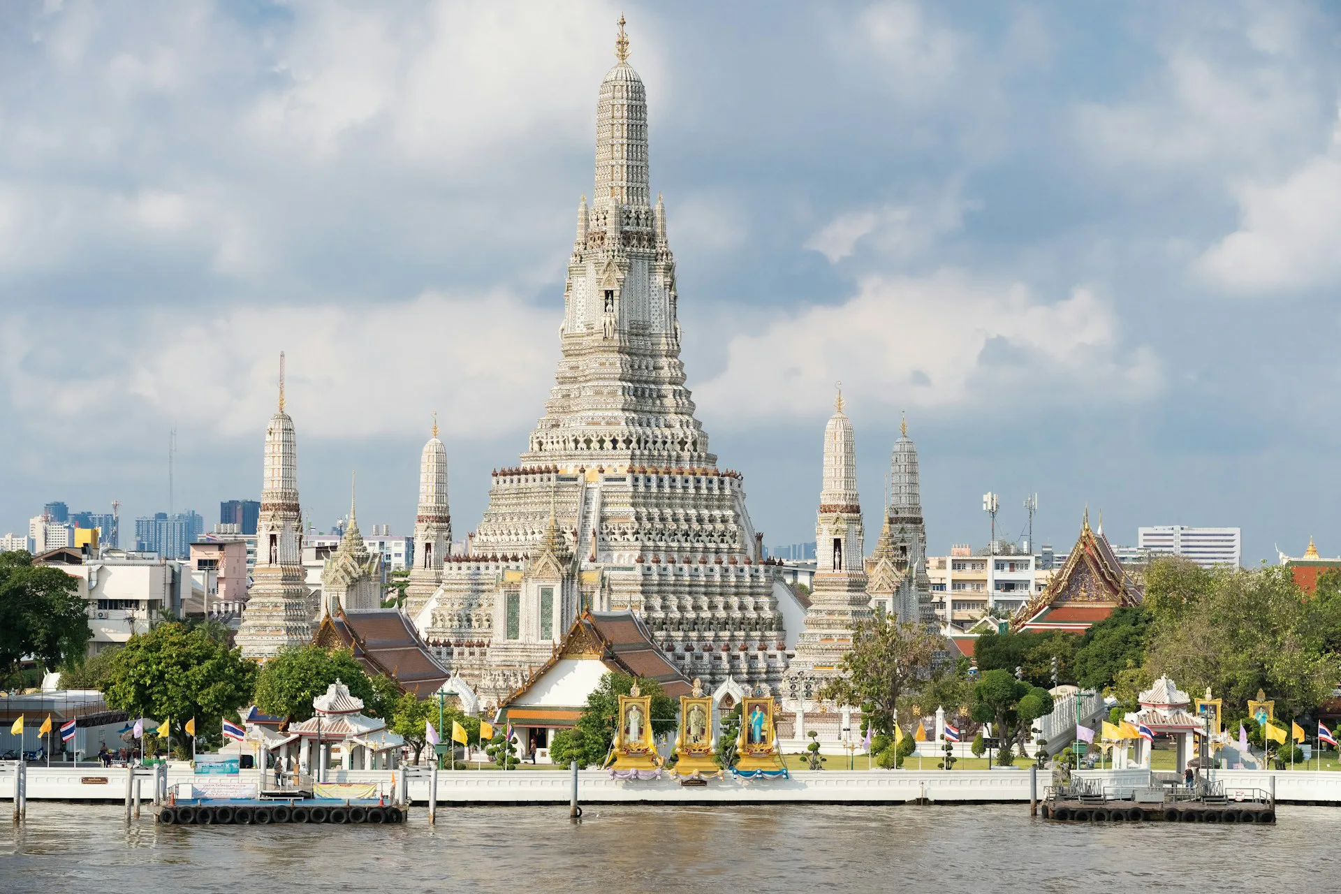 Wat Arun Ratchawararam Ratchawaramahawihan