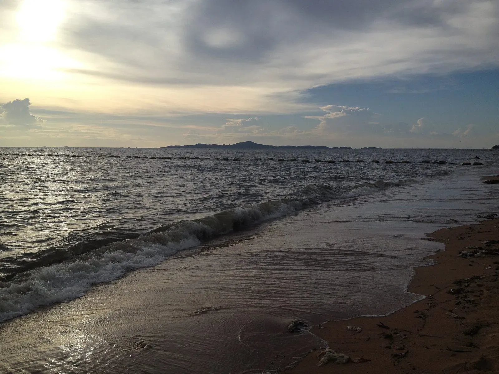 หาดจอมเทียน