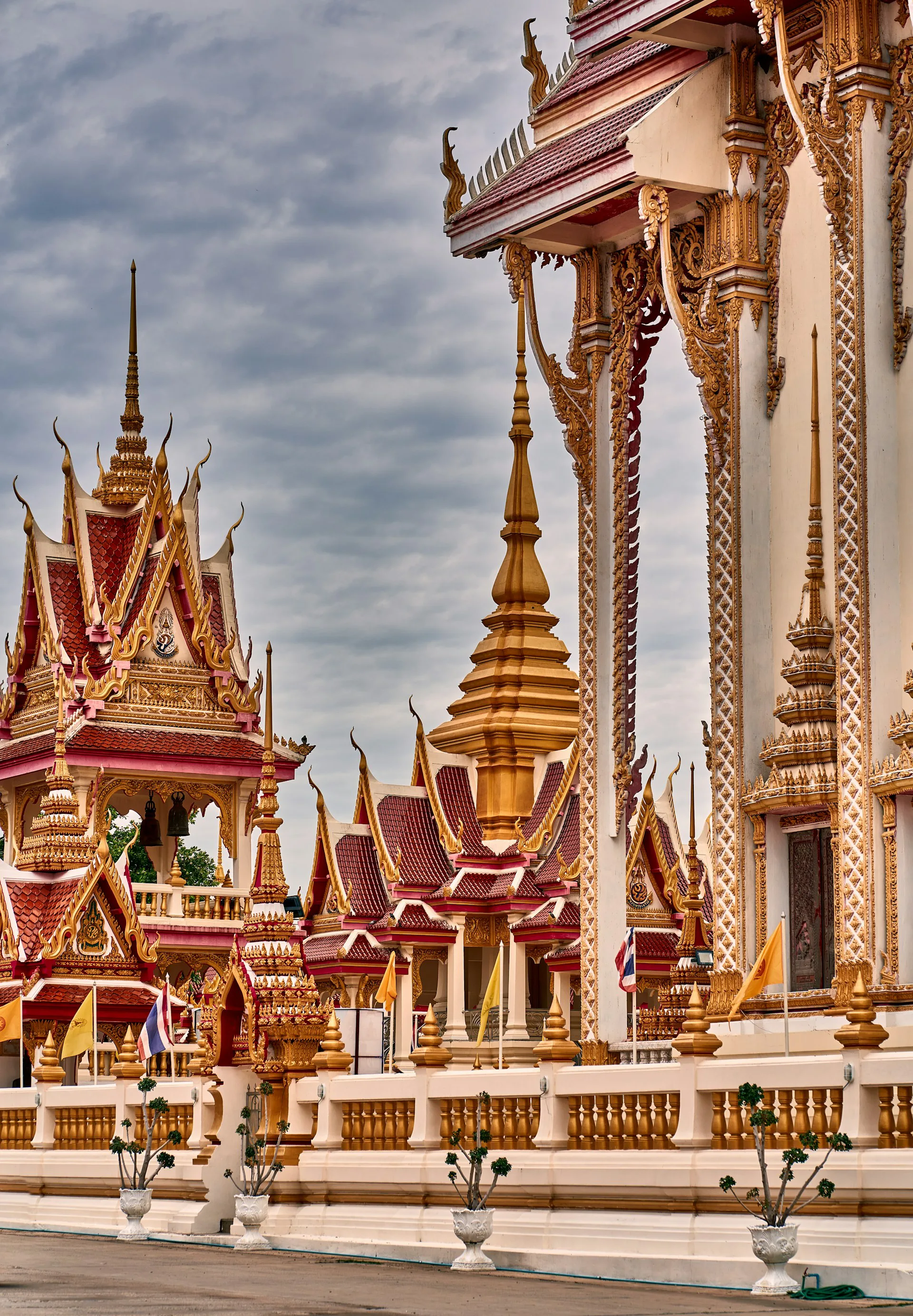 Bus Bangkok to Ban Phai