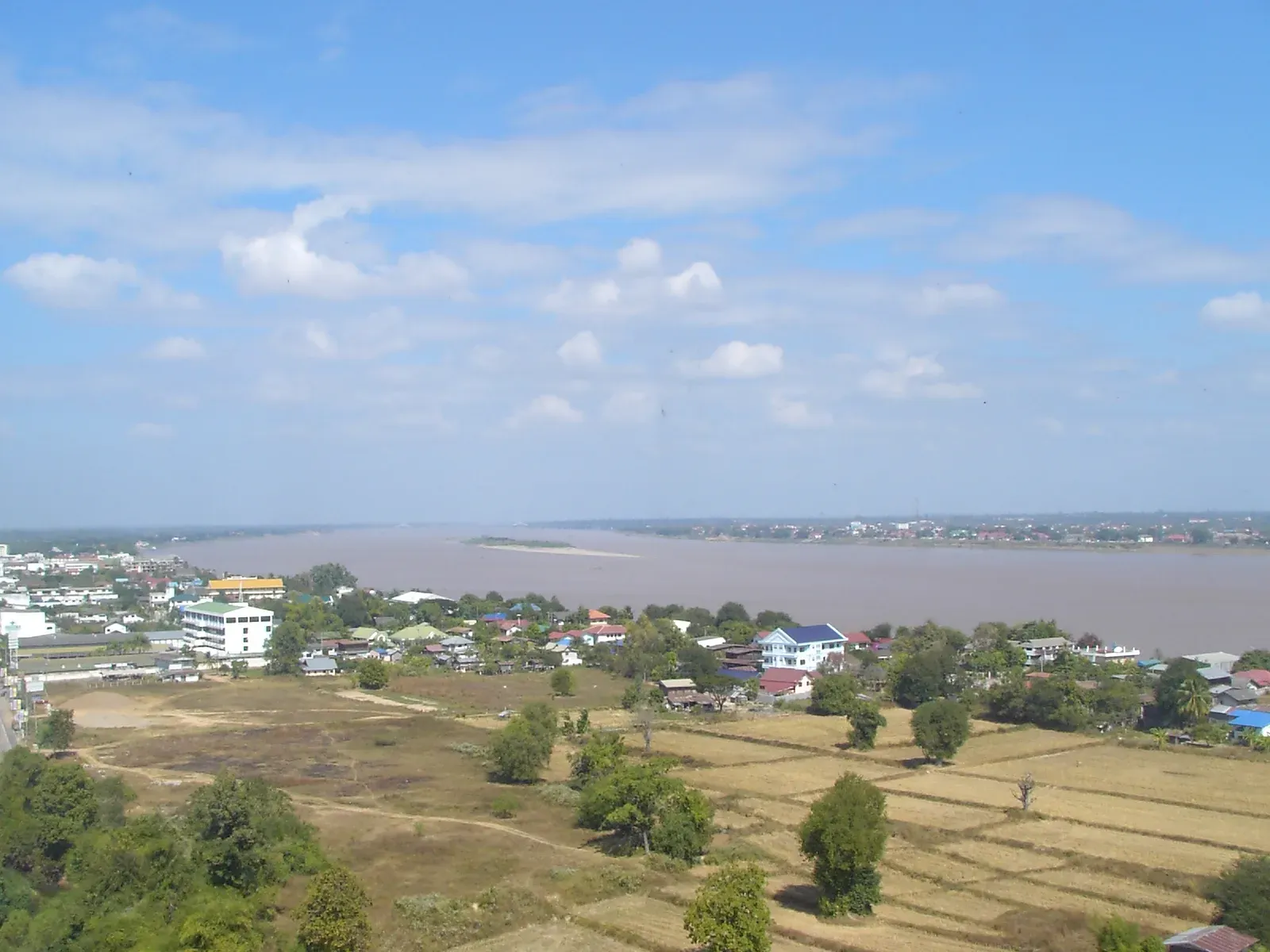 Bus Khon Kaen to Mukdahan