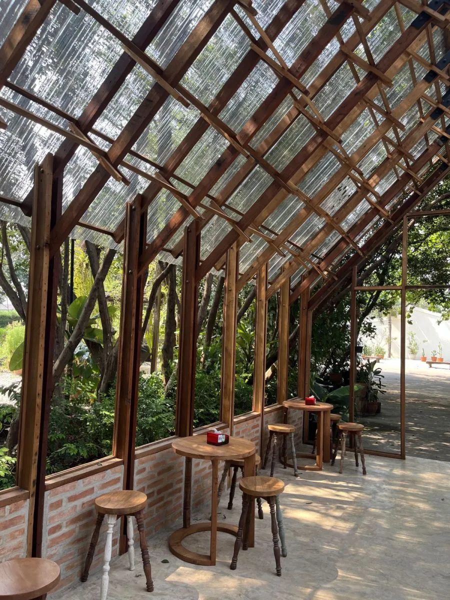 “Glasshouse Coffee” คาเฟ่เรือนกระจก