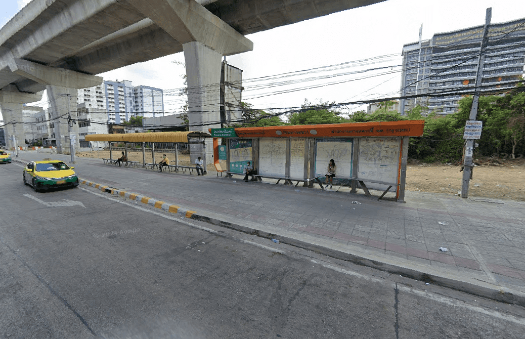 Book Phra Nangklao Bus Stop (Bus Stop Before The Bridge)