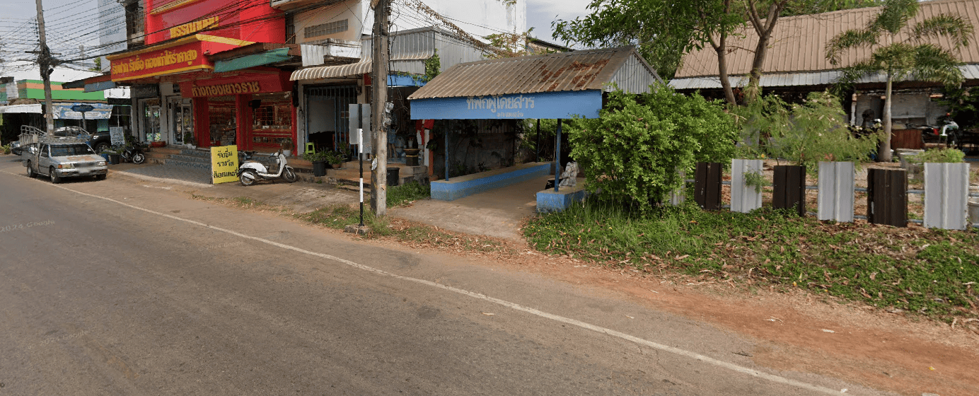 Book Phanna Nikhom District Bus Stop