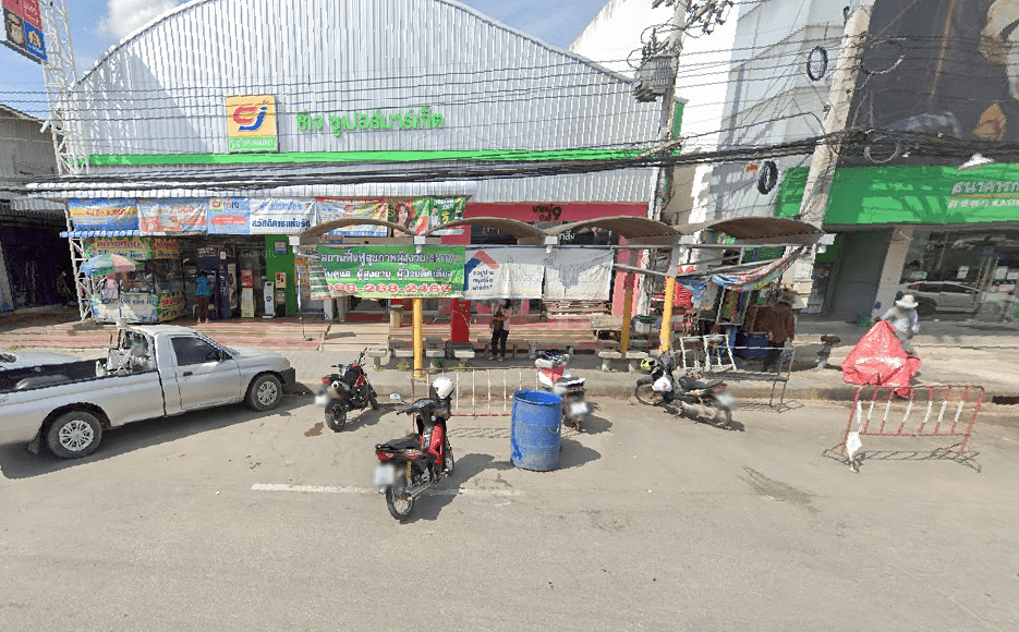 Book Kamphaeng Saen District Bus Stop (In Front of Jai Dee Clinic)