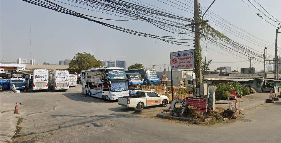 Book Pick-up point behind Mo Chit (Kamphaeng Phet 6)