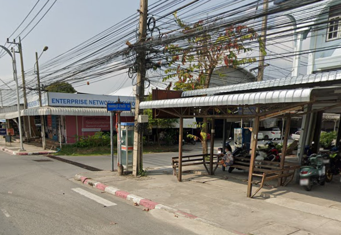 Book Ban Bueng District Bus Stop (Ban Bueng Hospital)