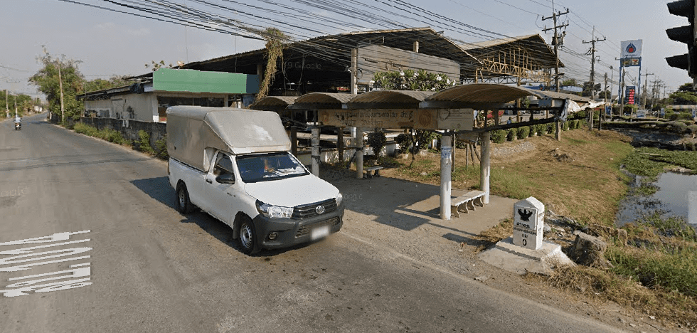 Book Huai Bong Subdistrict Bus Stop (Huai Bong Intersection)