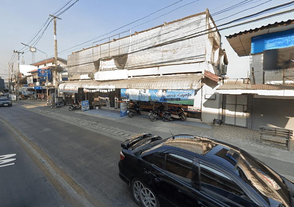 Book Chom Thong District Bus Stop (Toe Mobile Shop)