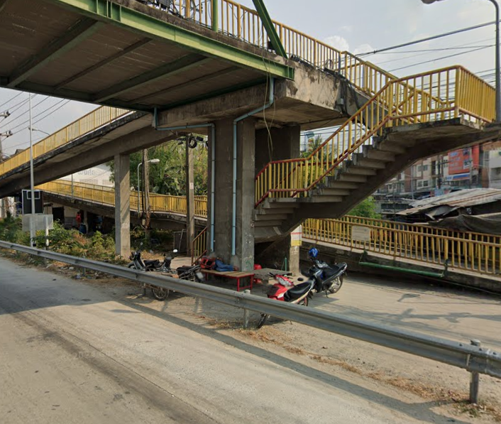 Book Ban Bueng Subdistrict Bus Stop (Pedestrian Overpass at Big C Ban Bueng, Inbound to Bangkok)