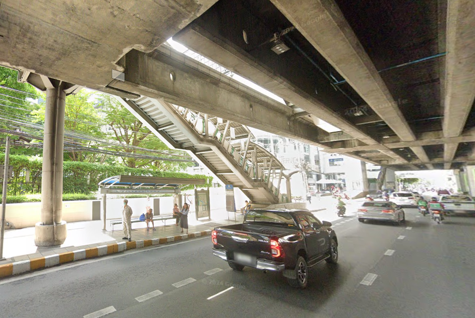 Book On Nut Bus Stop (BTS Station)