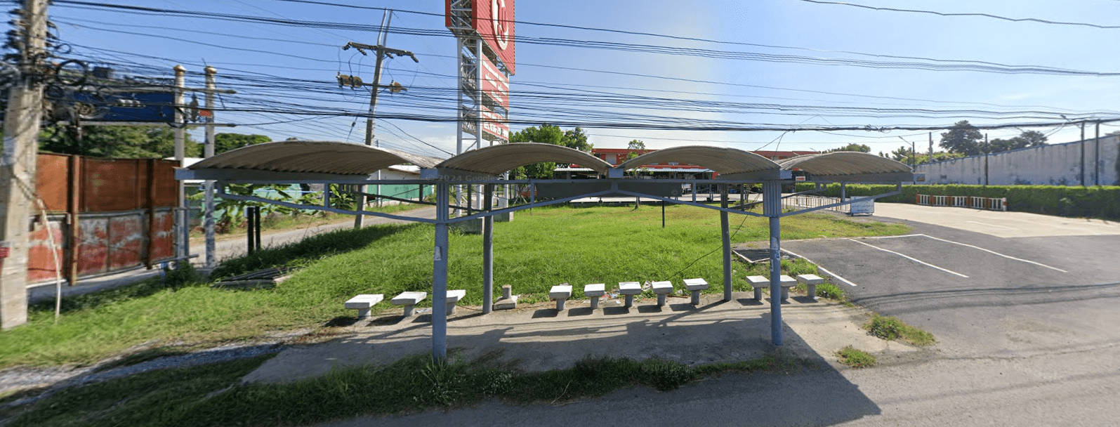 Book Phra Phutthabat District Bus Stop (Wat Sa Lamyai)