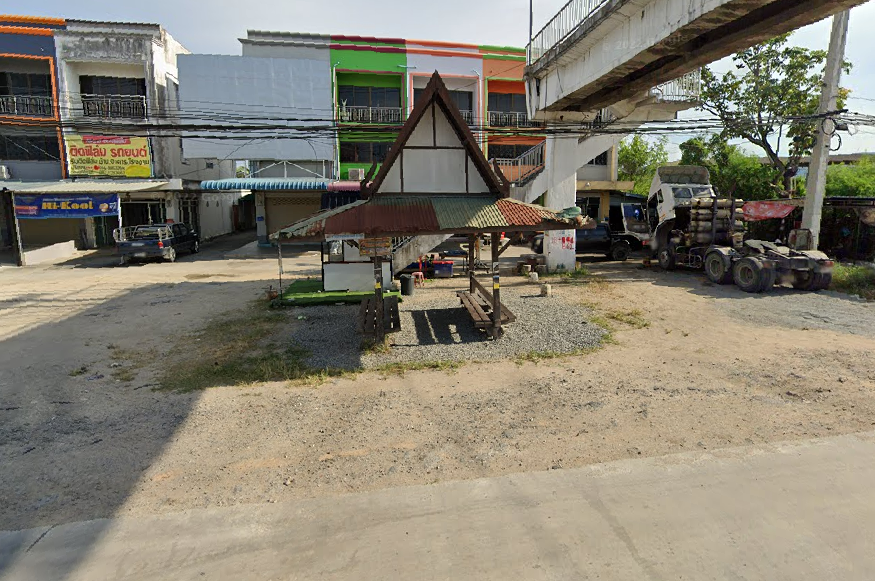 Book Ban Bueng Subdistrict Bus Stop (Pavilion Opposite QBM Company)