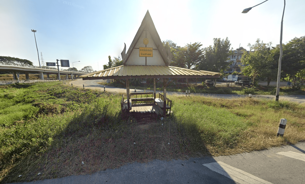 Book Bang Man Subdistrict Bus Stop (Sing Buri Nort Interchange)