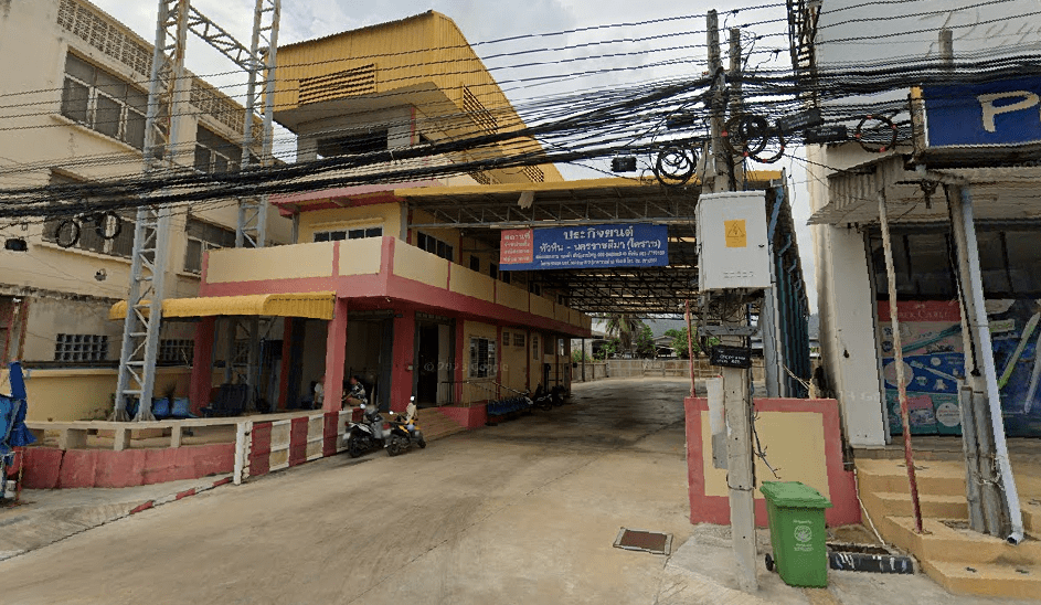 Book Hua Hin District (Prakityont Tour Bus Station)