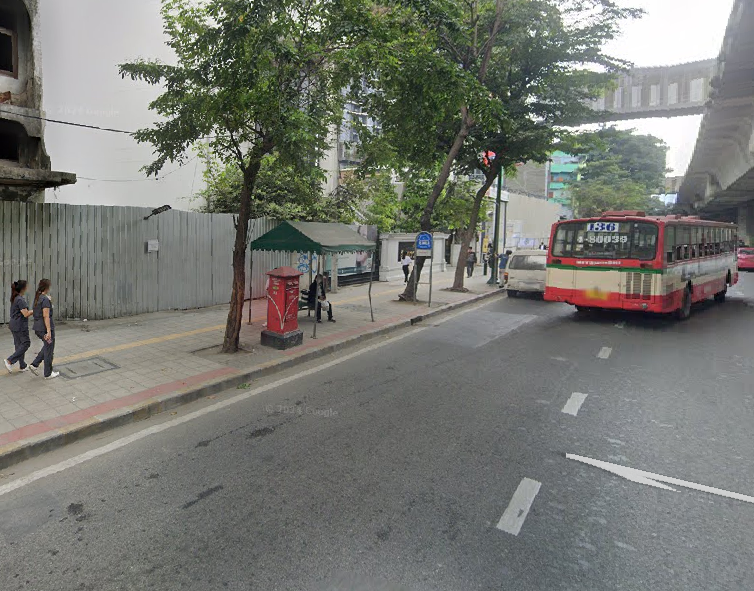 Book Lat Phrao Bus Stop (Ha Yaek)