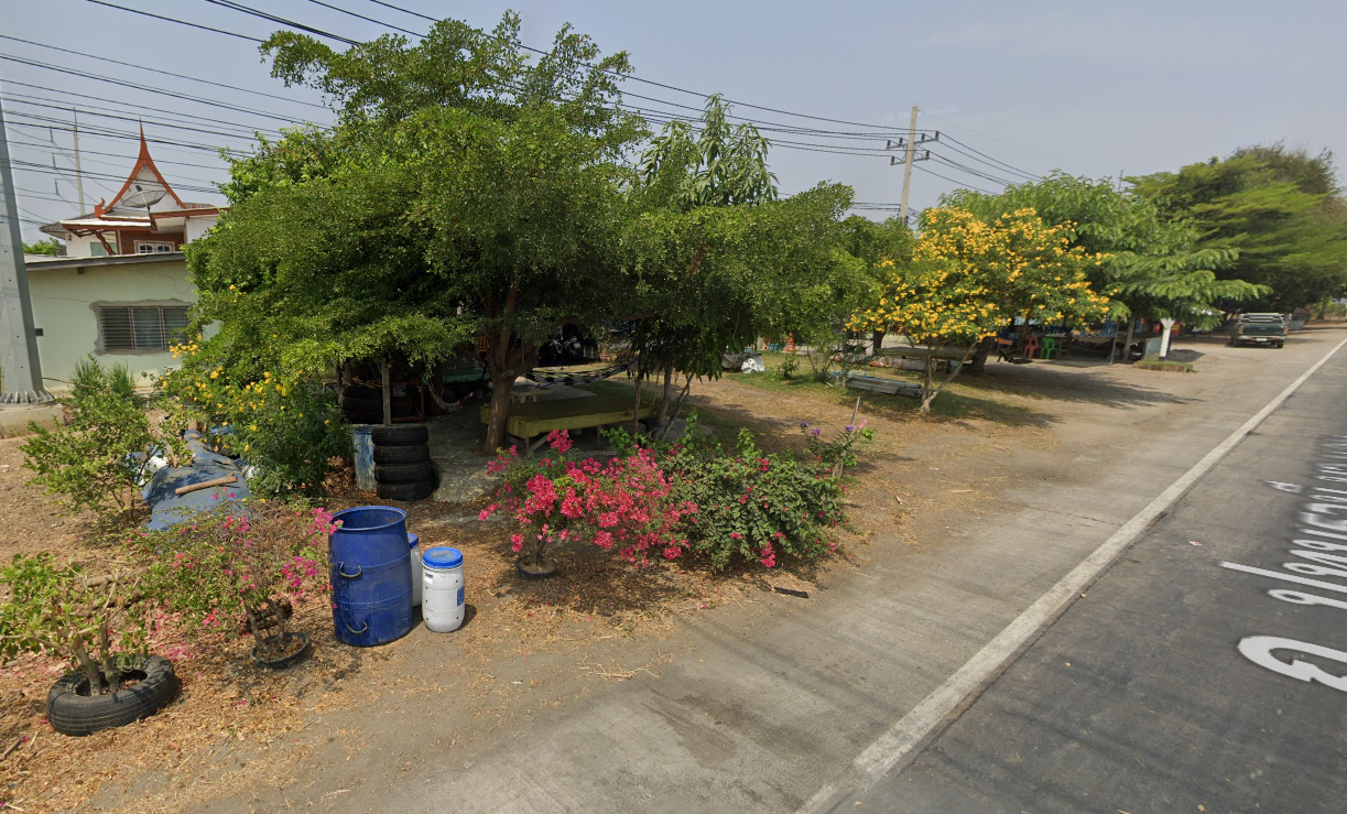 Book Ban Don Phrong Bus Stop (Don Phrong Intersection With Traffic Lights)