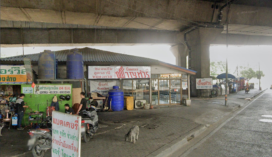 Book Chatuchak Chan Tour Bus Stop (Under Si Rat Expressway)