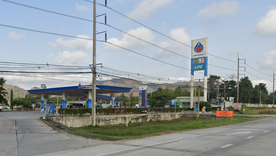 Book Nong Bon Bus Stop (PTT Station Makham Khu)