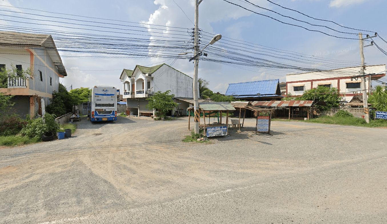 Book Thung Saliam District Bus Stop Win Tour (Opposite Shadow Coffee)
