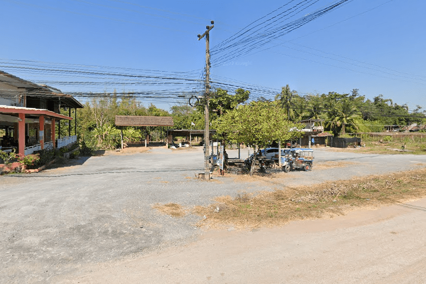 Book Phu Kradueng Bus Stop (Sangiam Farm)