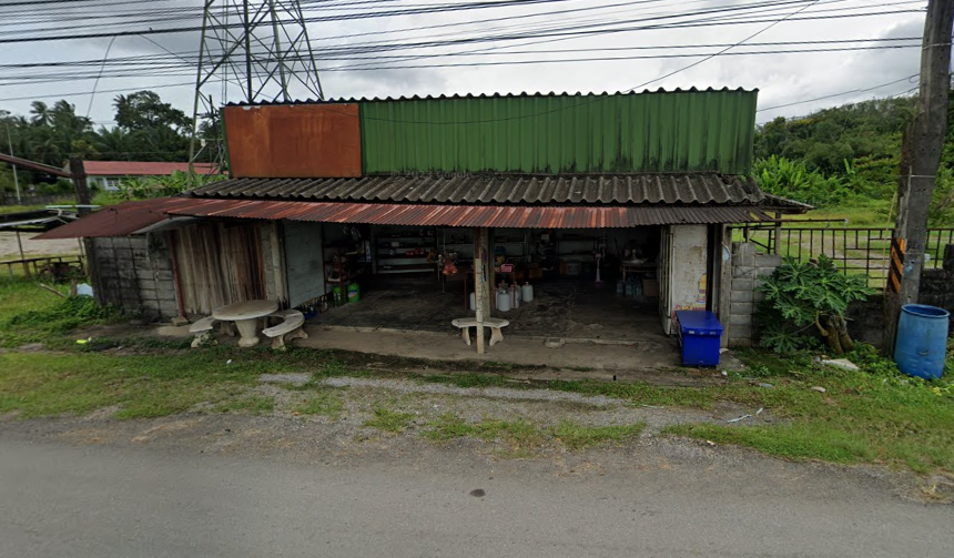 Book Baan Chiang Mai Bus Stop (Opposite Wat Srirattanaram)