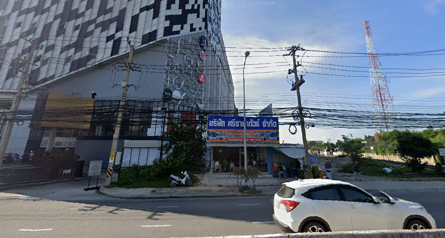 Book Mueang Chon Buri District Bus Stop (Tukcom Chon Buri)