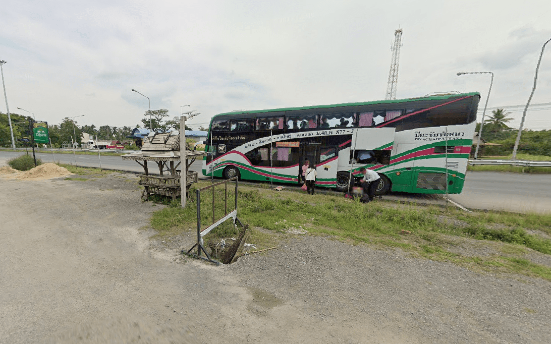 Book Pa Phayom Bus Stop