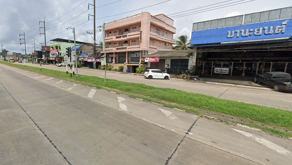 Book Tha Sae Intersection Bus Stop
