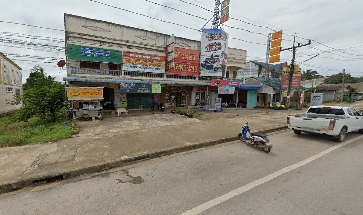 Book Plai Phraya District (Plai Phraya red light intersection)