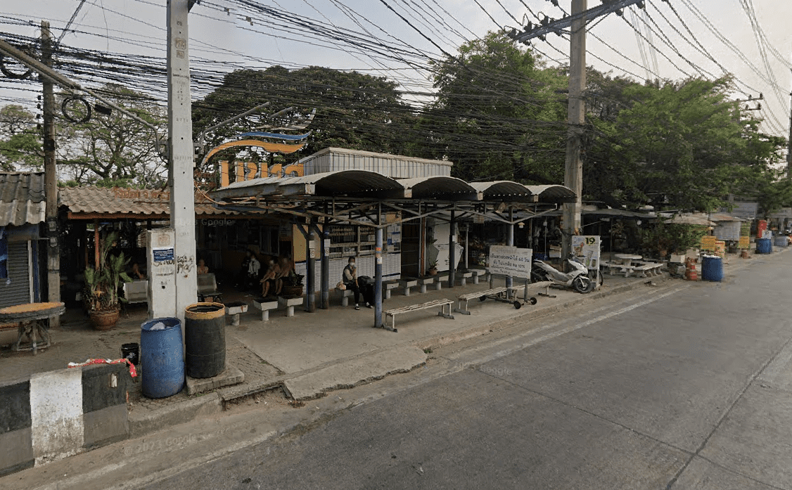 Book Wang Noi Bus Stop