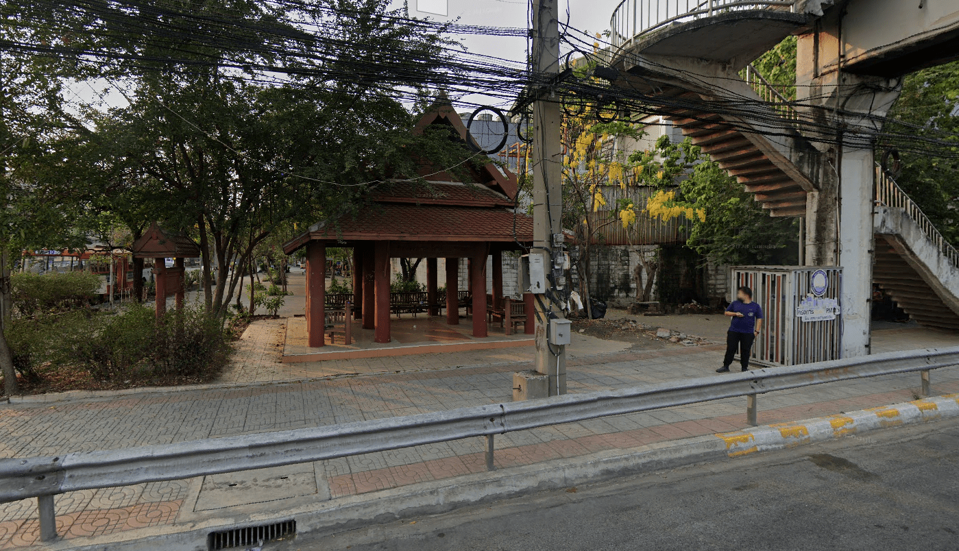 Book Pavilion opposite Talay Thai Market (Next to the PTT gas station)