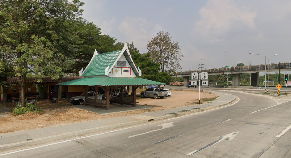 Book Nong Prue Bus Stop (Opposite Mae Somlim Shop)