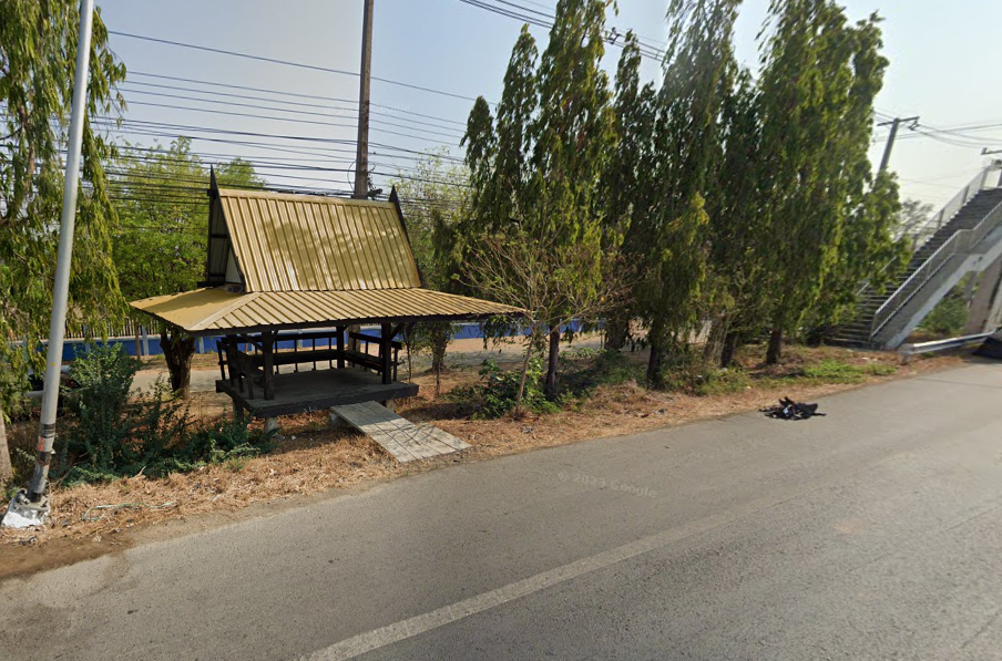 Book Mueang Chai Nat District Bus Stop (Ban Laem Wa School)