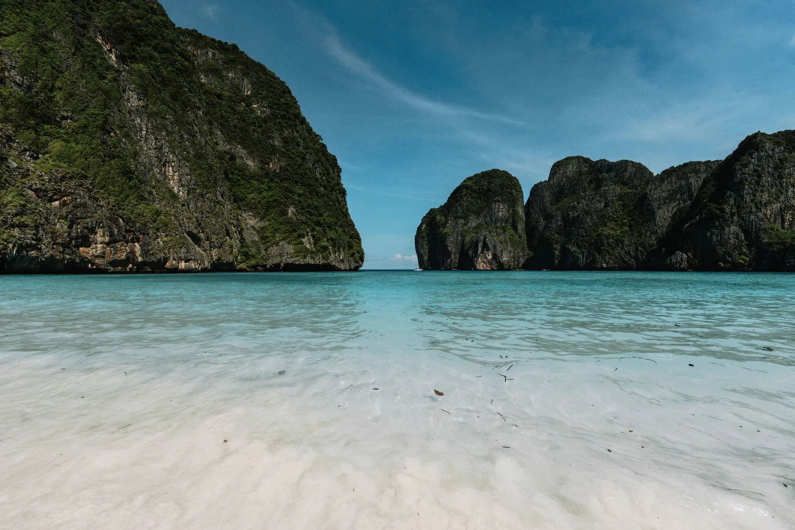 อ่าวมาหยา เกาะพีพีเล