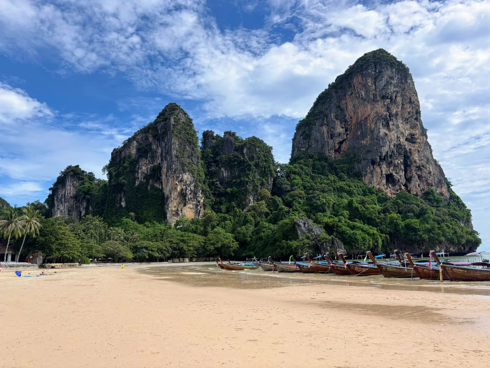 หาดไร่เลย์