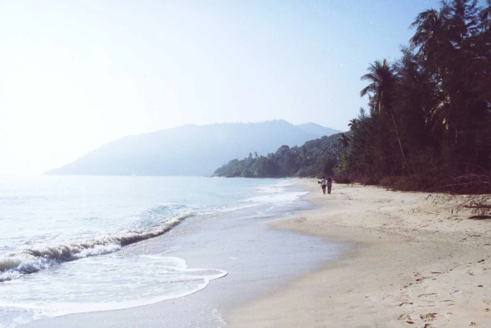 หาดขนอม