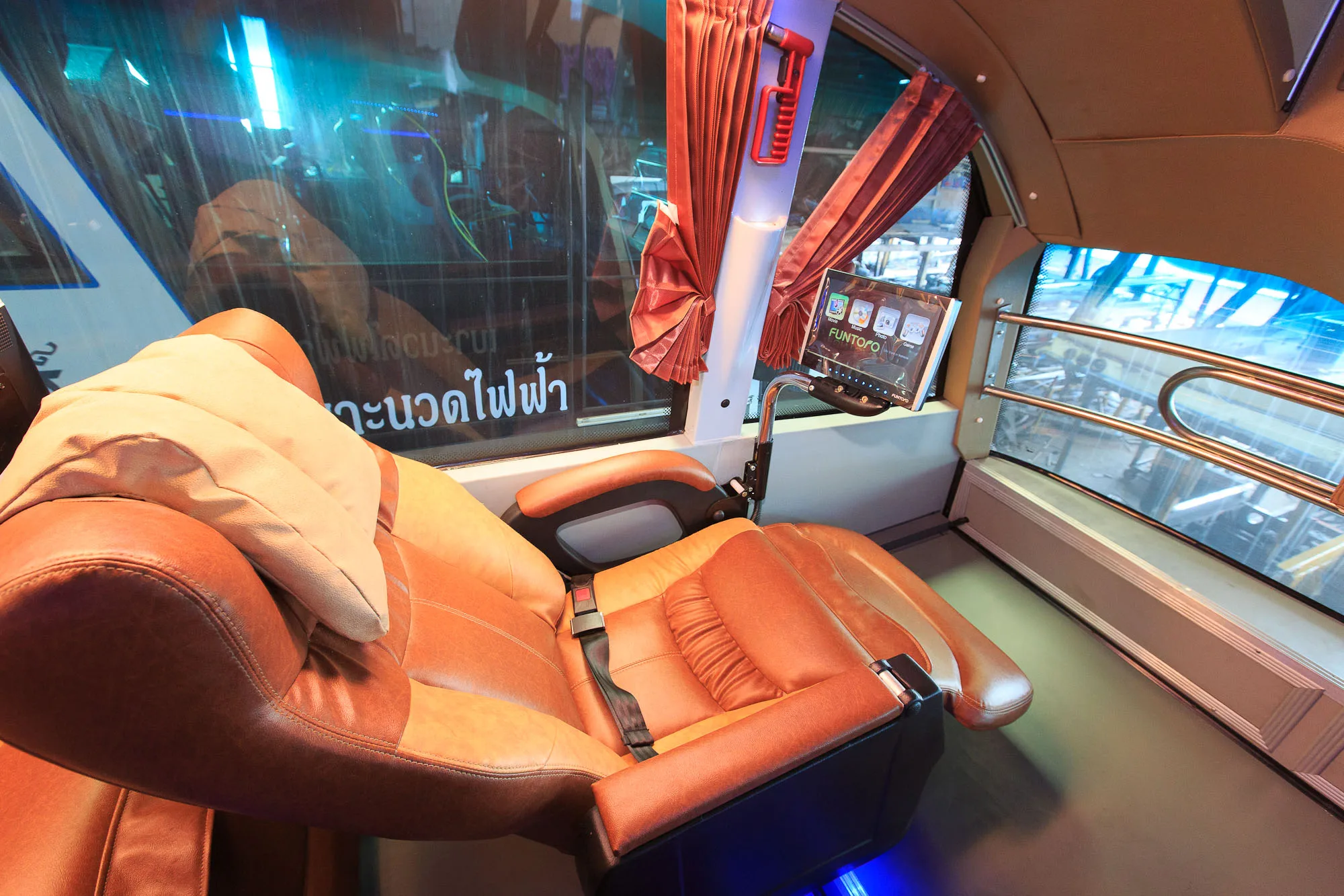 Rung Prasert Tour gallery photo 4
