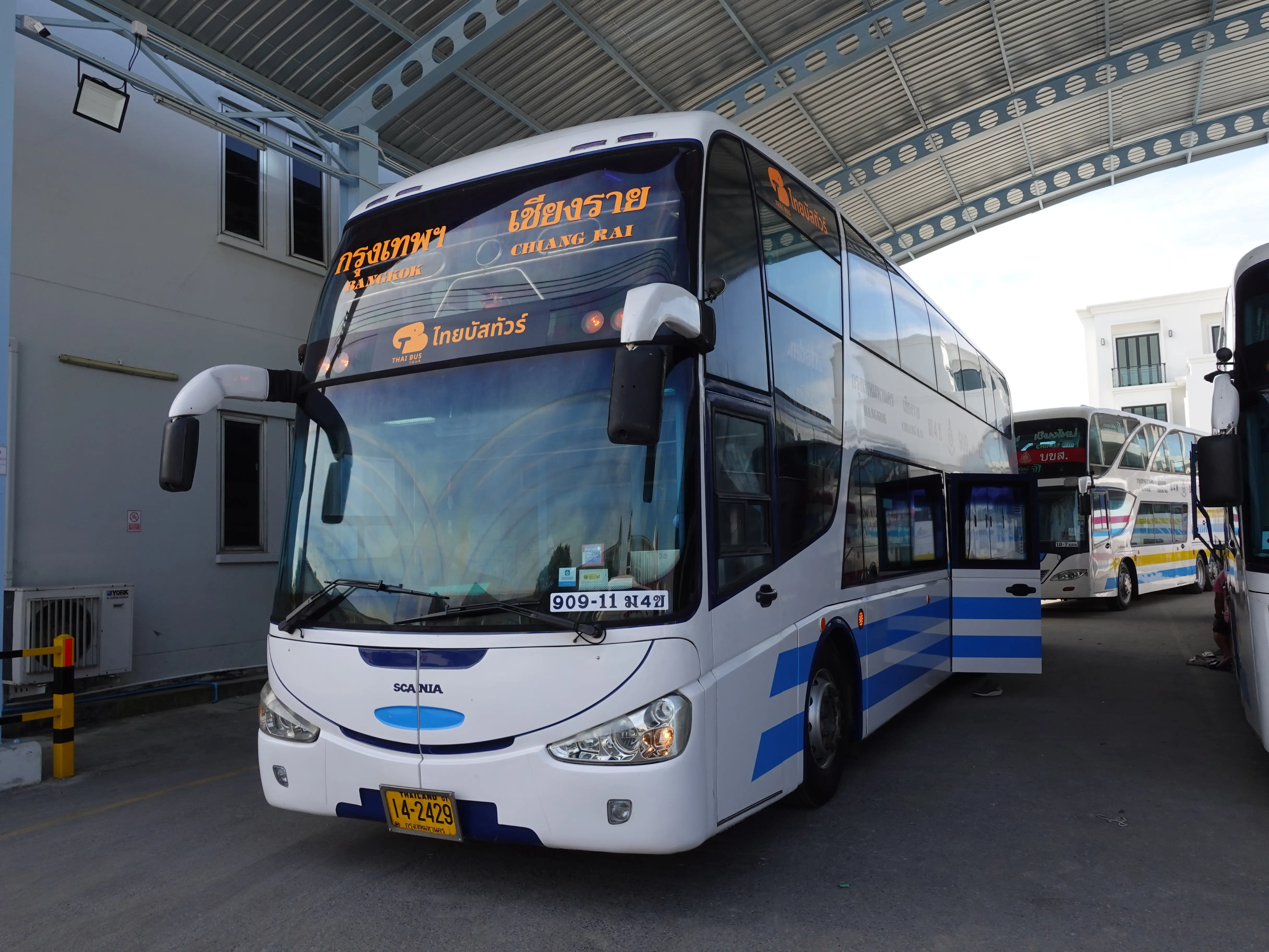 Thaibus Tour gallery photo 4