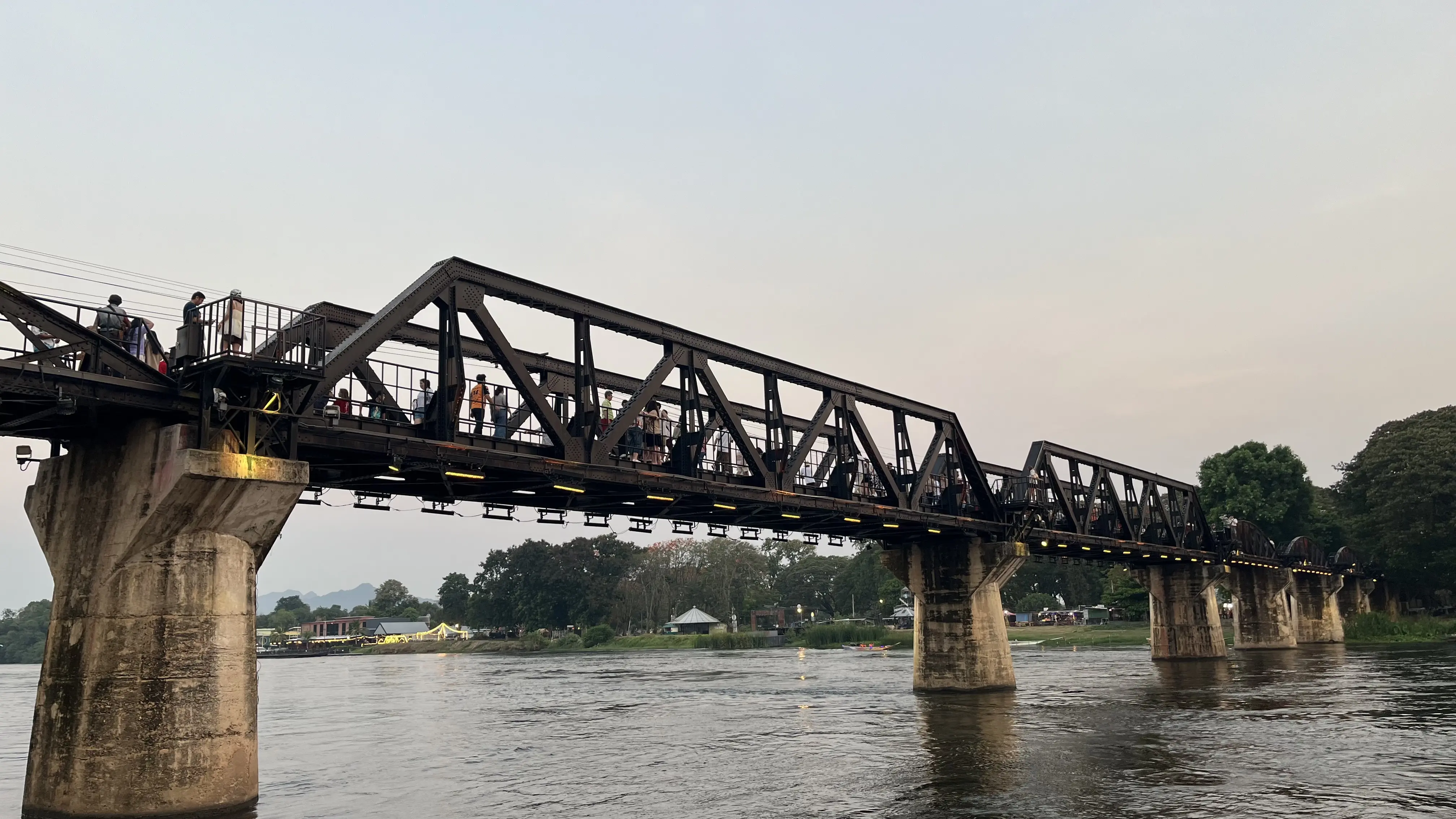 Bus Kanchanaburi to Mahidol University