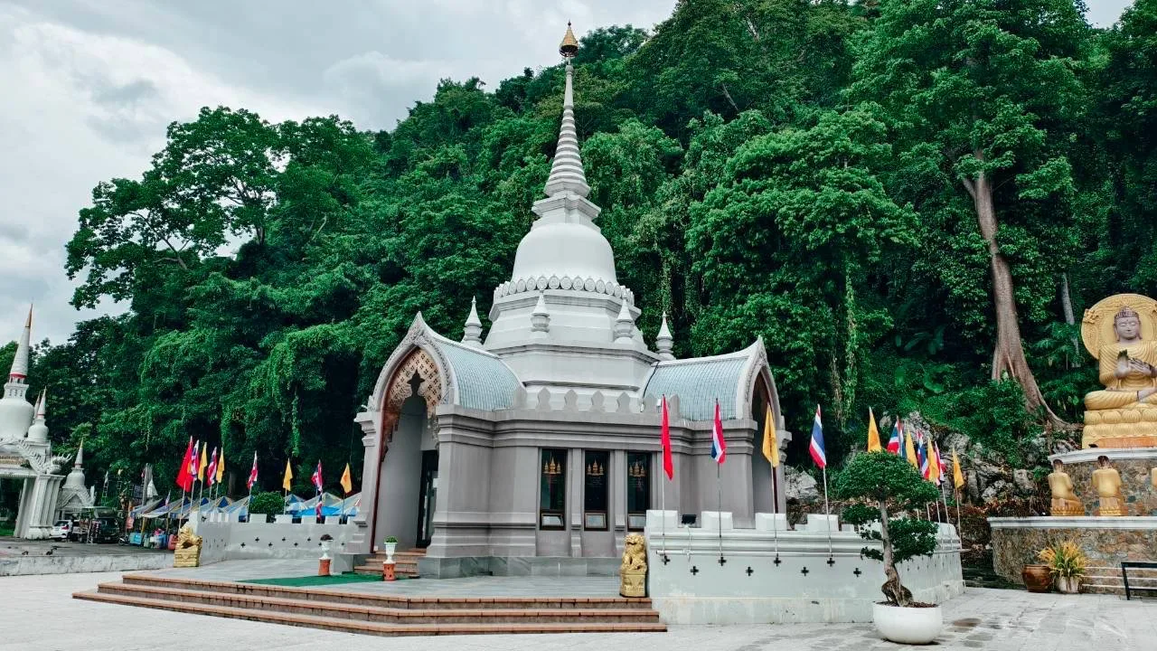 รถทัวร์ นครศรีธรรมราช ถึง กรุงเทพ