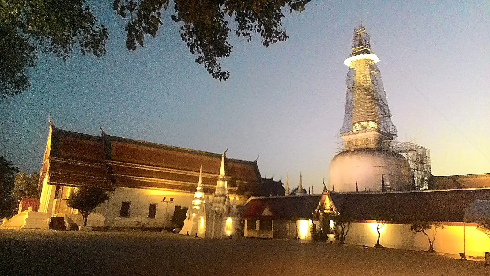รถทัวร์ กรุงเทพฯ ถึง นครศรีธรรมราช