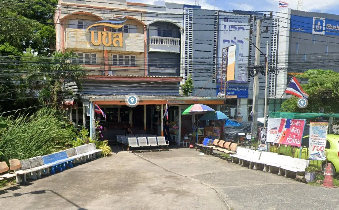 Ayutthaya Bus Terminal photo 4