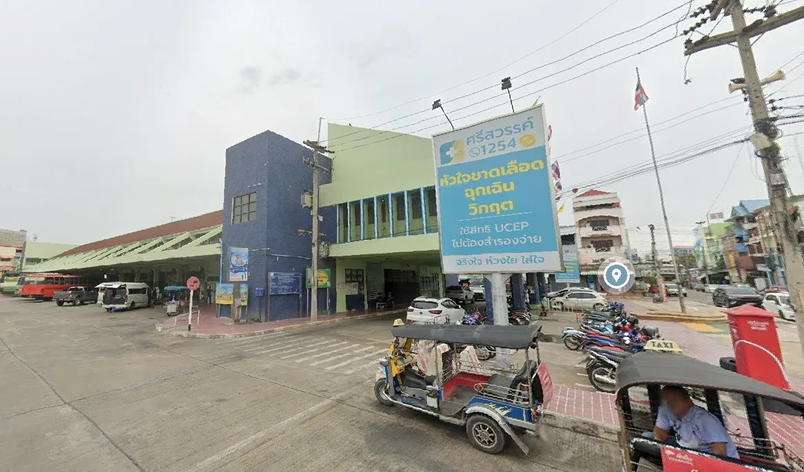 Nakhon Sawan Bus Terminal photo 4