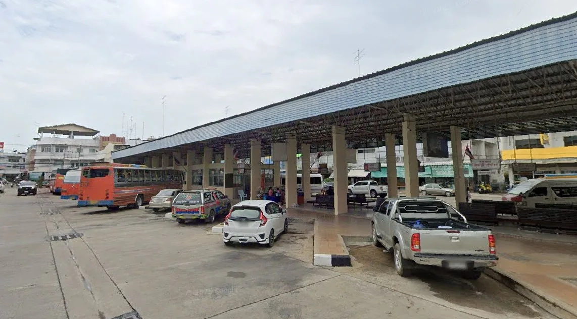 Sing Buri Bus Terminal photo 4